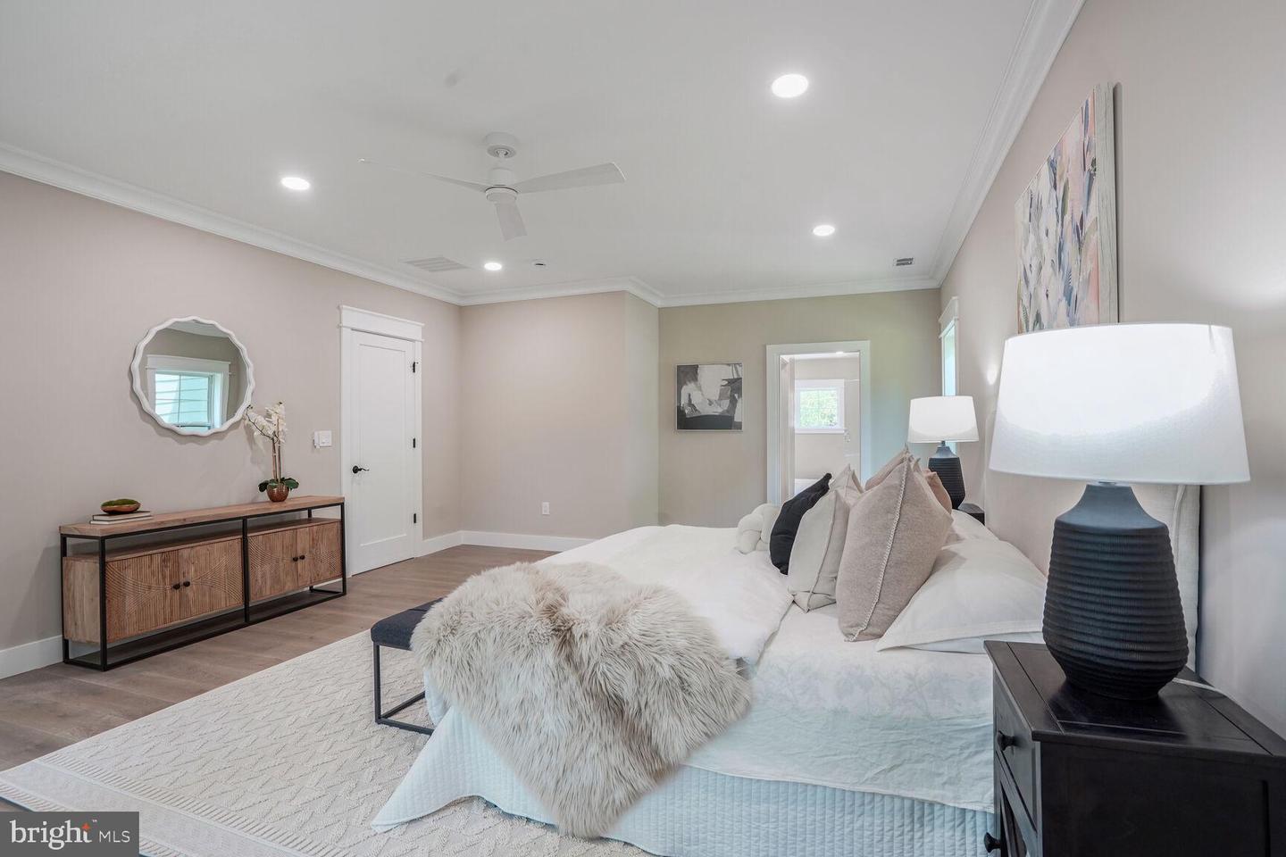 504 KINGSLEY RD SW, VIENNA, Virginia 22180, 7 Bedrooms Bedrooms, ,6 BathroomsBathrooms,Residential,For sale,504 KINGSLEY RD SW,VAFX2246344 MLS # VAFX2246344