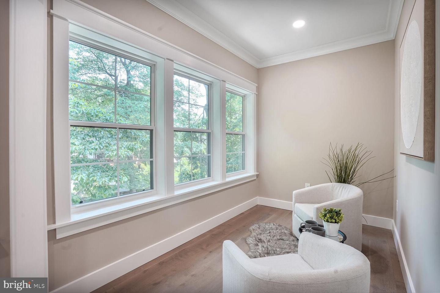 504 KINGSLEY RD SW, VIENNA, Virginia 22180, 7 Bedrooms Bedrooms, ,6 BathroomsBathrooms,Residential,For sale,504 KINGSLEY RD SW,VAFX2246344 MLS # VAFX2246344