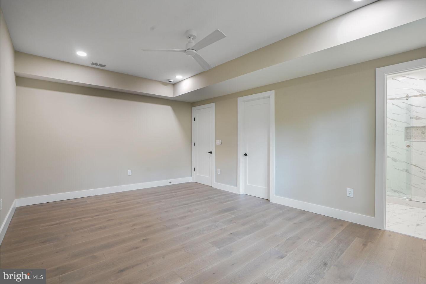 504 KINGSLEY RD SW, VIENNA, Virginia 22180, 7 Bedrooms Bedrooms, ,6 BathroomsBathrooms,Residential,For sale,504 KINGSLEY RD SW,VAFX2246344 MLS # VAFX2246344