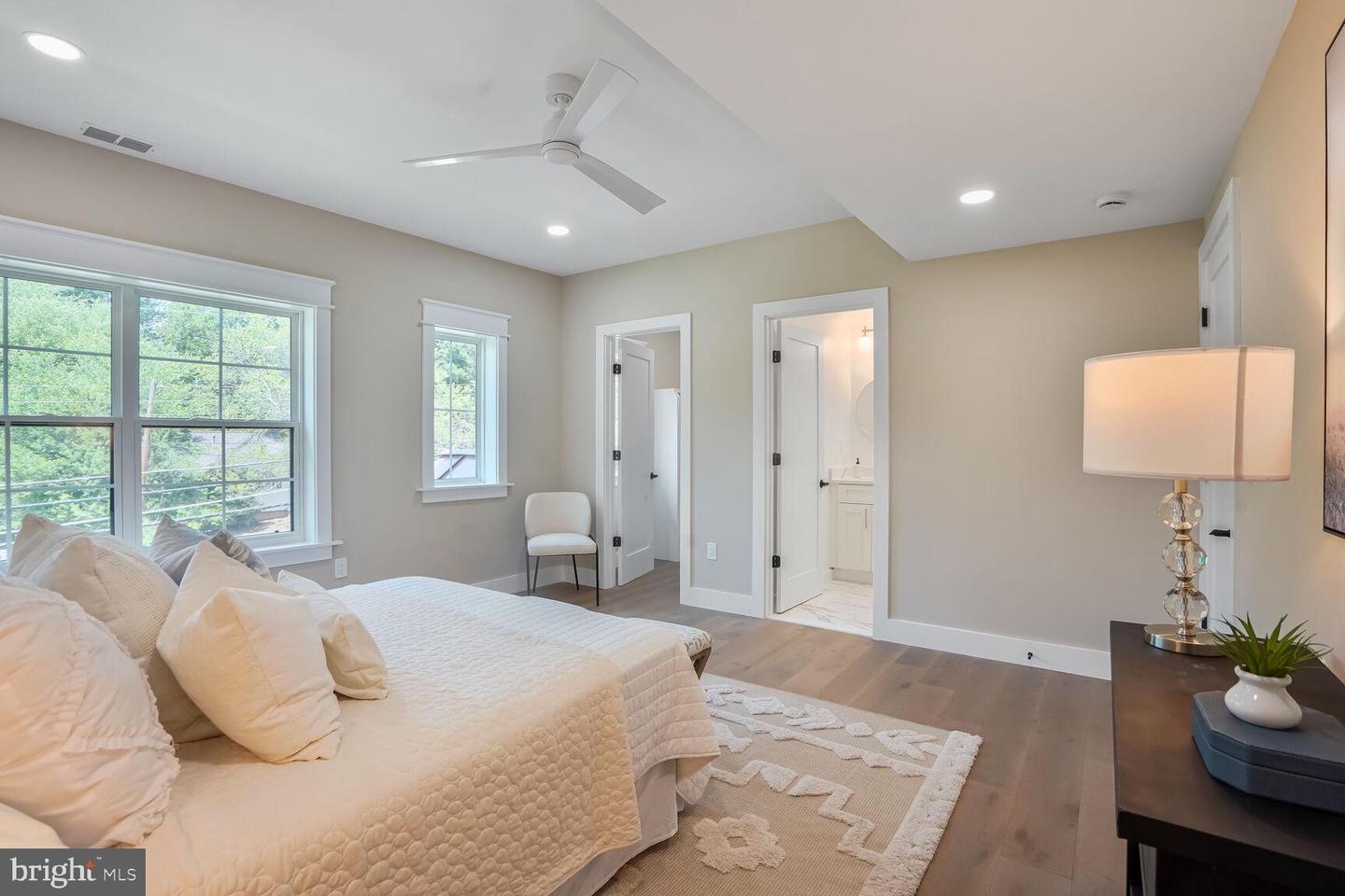 504 KINGSLEY RD SW, VIENNA, Virginia 22180, 7 Bedrooms Bedrooms, ,6 BathroomsBathrooms,Residential,For sale,504 KINGSLEY RD SW,VAFX2246344 MLS # VAFX2246344