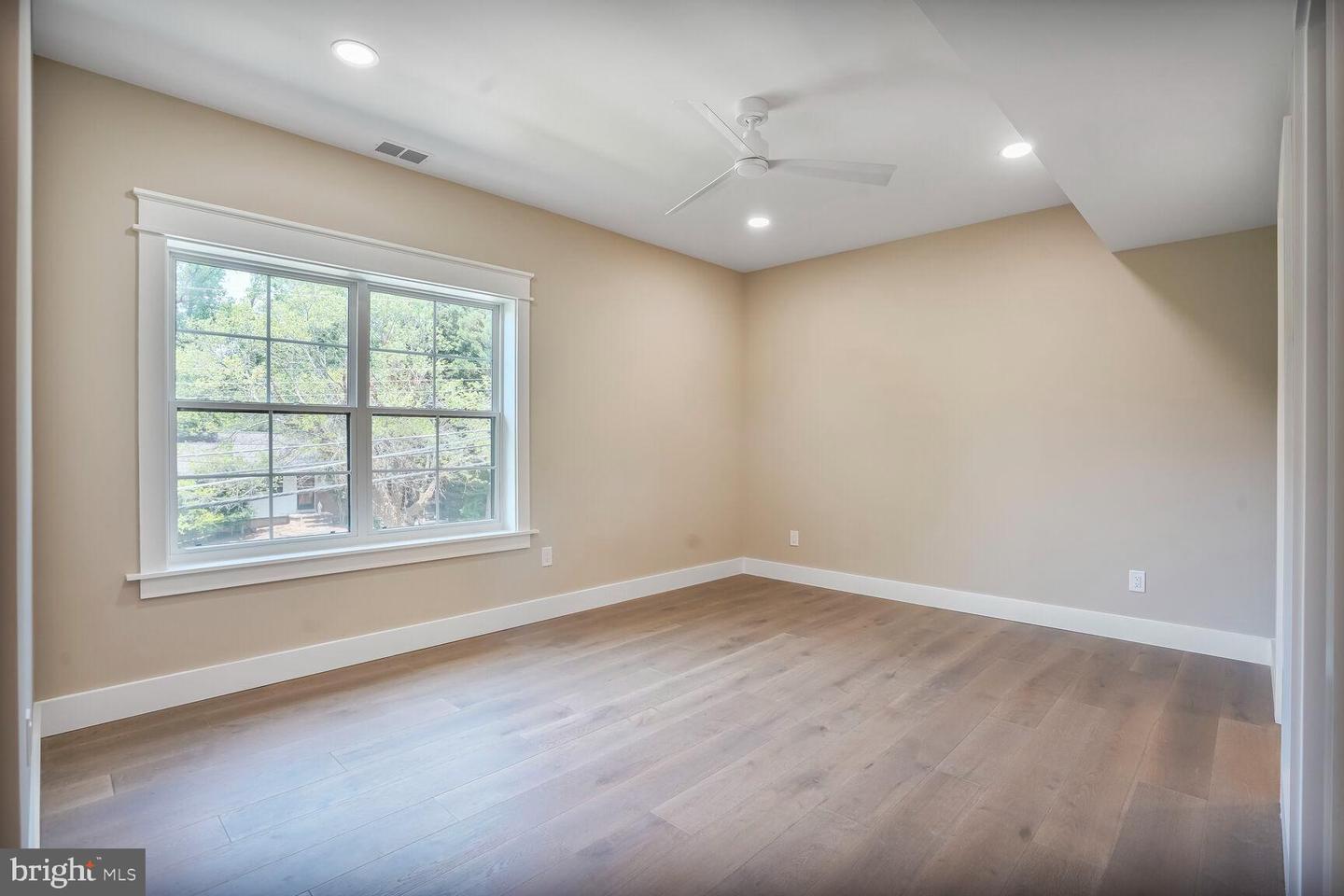 504 KINGSLEY RD SW, VIENNA, Virginia 22180, 7 Bedrooms Bedrooms, ,6 BathroomsBathrooms,Residential,For sale,504 KINGSLEY RD SW,VAFX2246344 MLS # VAFX2246344