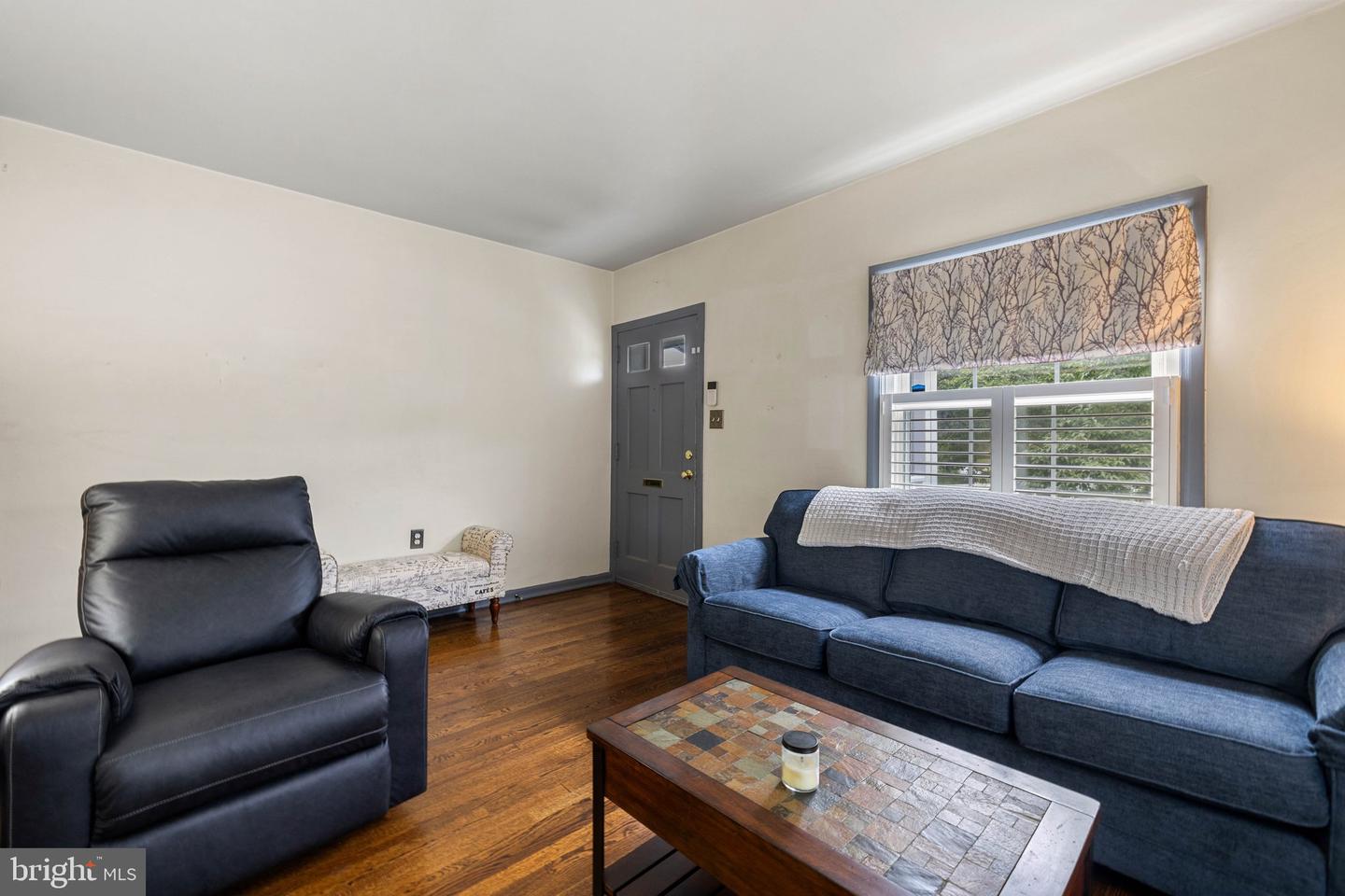 213 WEST ST, WINCHESTER, Virginia 22601, 2 Bedrooms Bedrooms, ,1 BathroomBathrooms,Residential,For sale,213 WEST ST,VAWI2007936 MLS # VAWI2007936