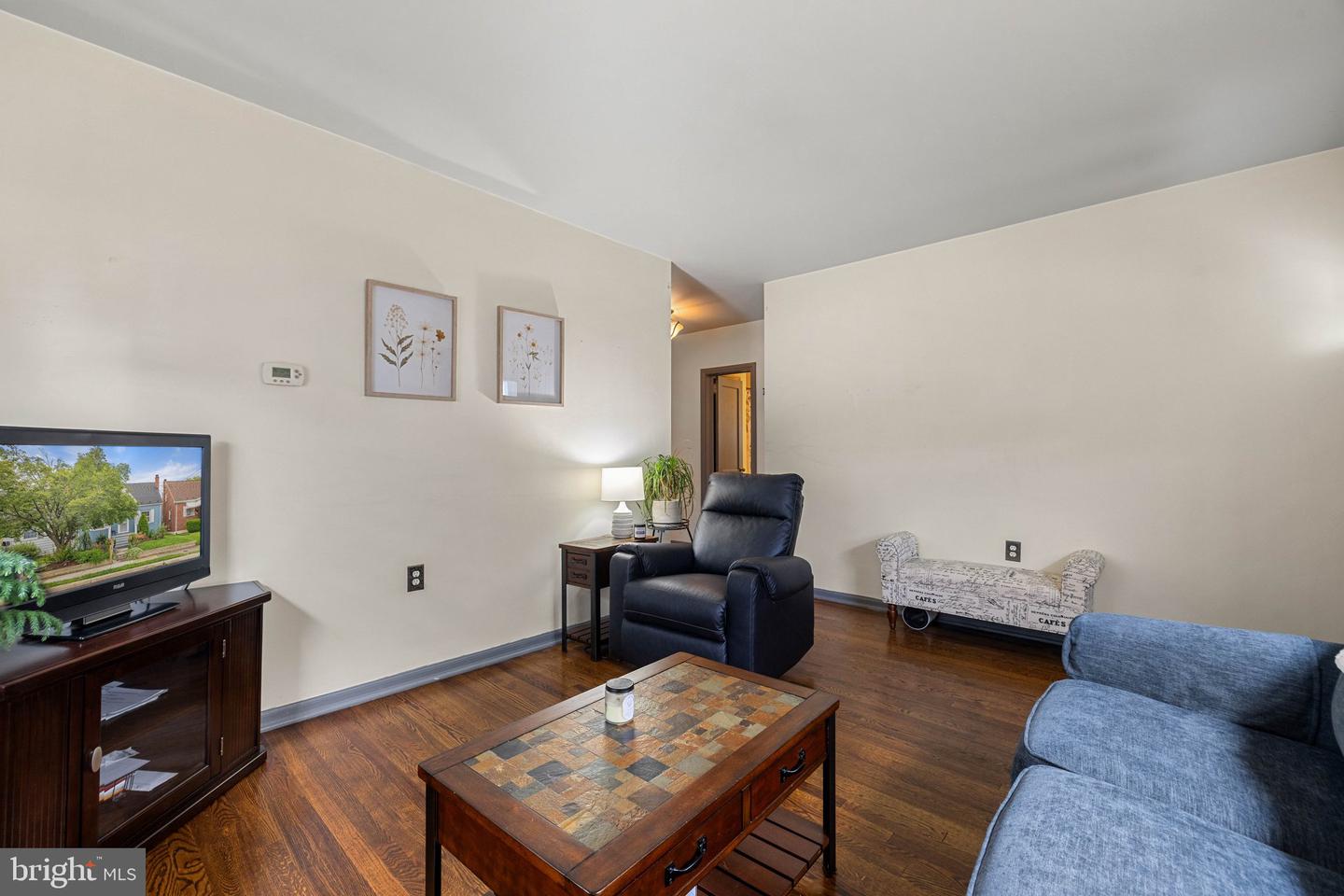 213 WEST ST, WINCHESTER, Virginia 22601, 2 Bedrooms Bedrooms, ,1 BathroomBathrooms,Residential,For sale,213 WEST ST,VAWI2007936 MLS # VAWI2007936