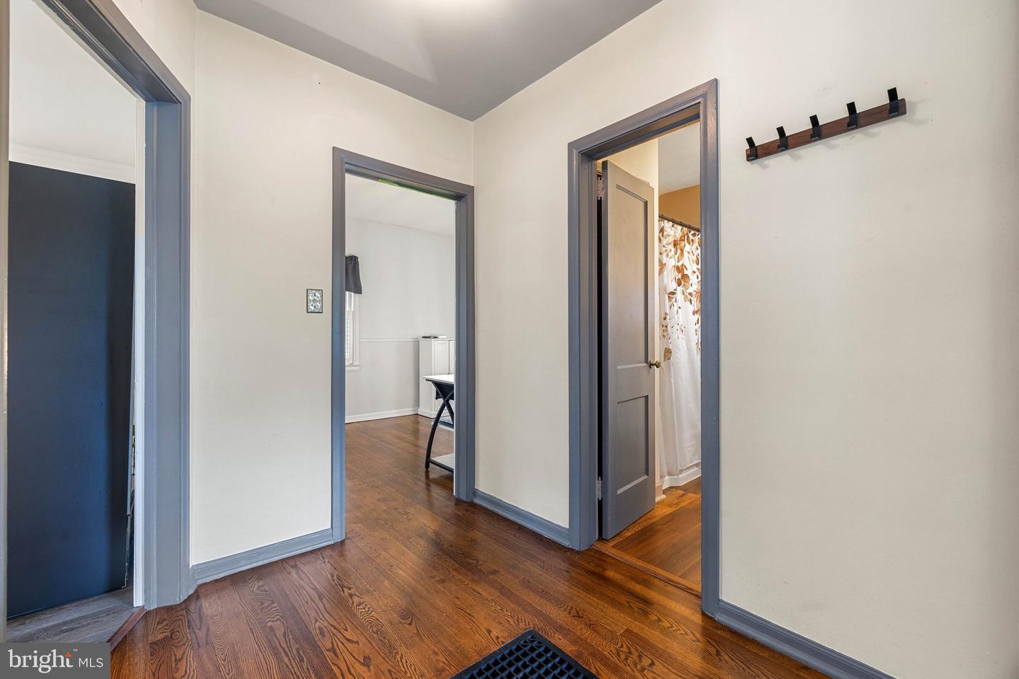 213 WEST ST, WINCHESTER, Virginia 22601, 2 Bedrooms Bedrooms, ,1 BathroomBathrooms,Residential,For sale,213 WEST ST,VAWI2007936 MLS # VAWI2007936