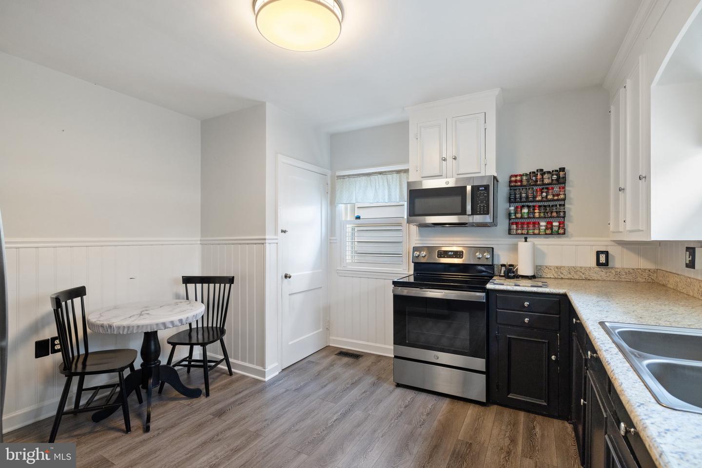 213 WEST ST, WINCHESTER, Virginia 22601, 2 Bedrooms Bedrooms, ,1 BathroomBathrooms,Residential,For sale,213 WEST ST,VAWI2007936 MLS # VAWI2007936
