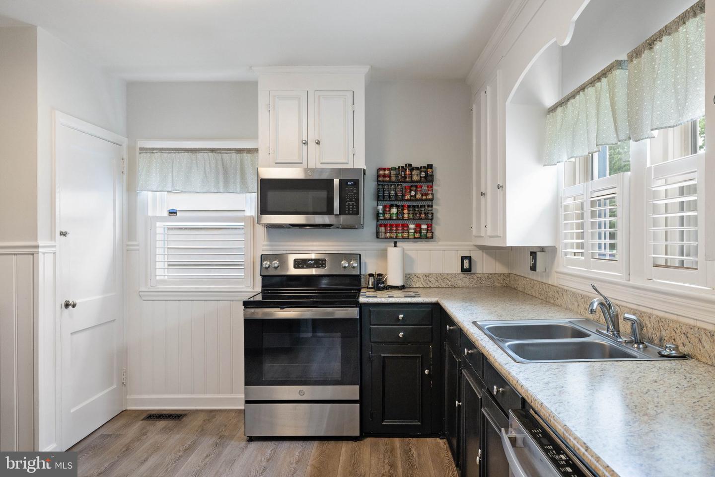 213 WEST ST, WINCHESTER, Virginia 22601, 2 Bedrooms Bedrooms, ,1 BathroomBathrooms,Residential,For sale,213 WEST ST,VAWI2007936 MLS # VAWI2007936