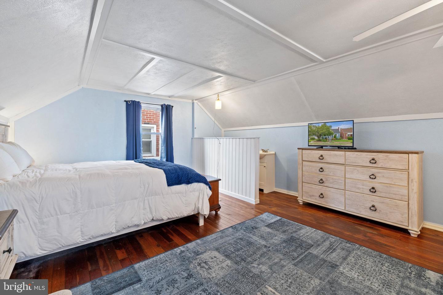 213 WEST ST, WINCHESTER, Virginia 22601, 2 Bedrooms Bedrooms, ,1 BathroomBathrooms,Residential,For sale,213 WEST ST,VAWI2007936 MLS # VAWI2007936