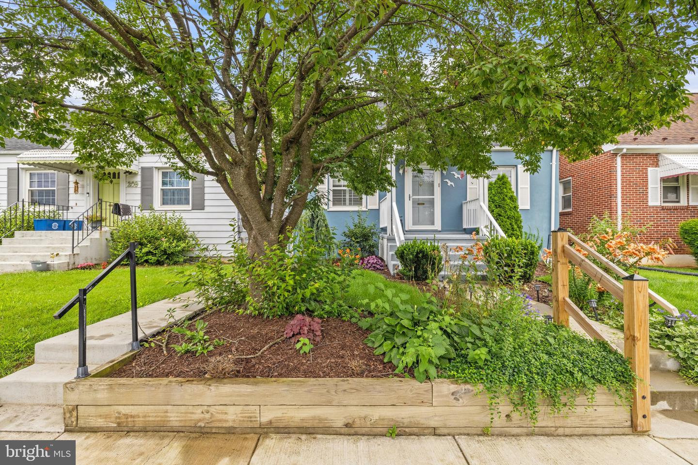 213 WEST ST, WINCHESTER, Virginia 22601, 2 Bedrooms Bedrooms, ,1 BathroomBathrooms,Residential,For sale,213 WEST ST,VAWI2007936 MLS # VAWI2007936