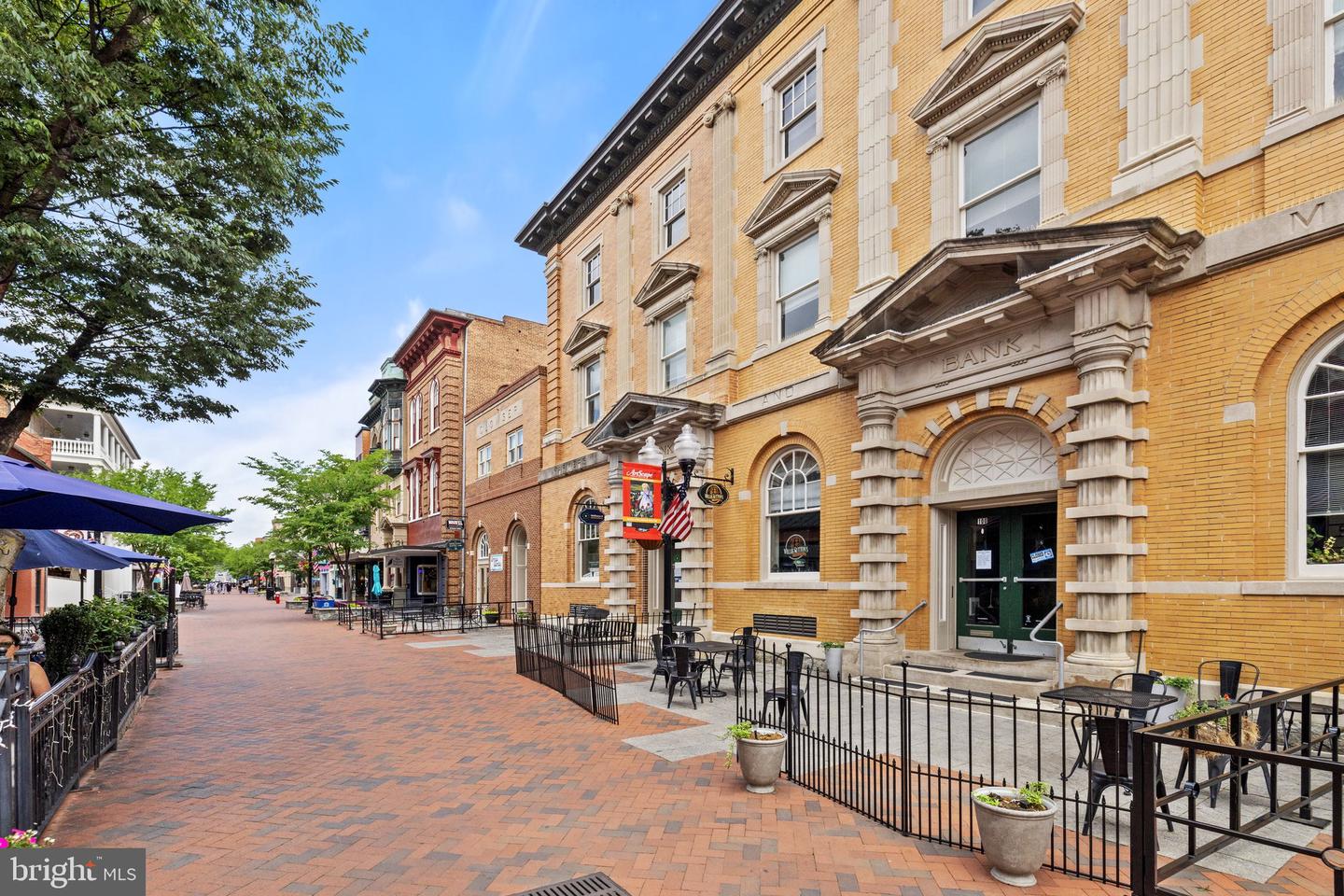 213 WEST ST, WINCHESTER, Virginia 22601, 2 Bedrooms Bedrooms, ,1 BathroomBathrooms,Residential,For sale,213 WEST ST,VAWI2007936 MLS # VAWI2007936