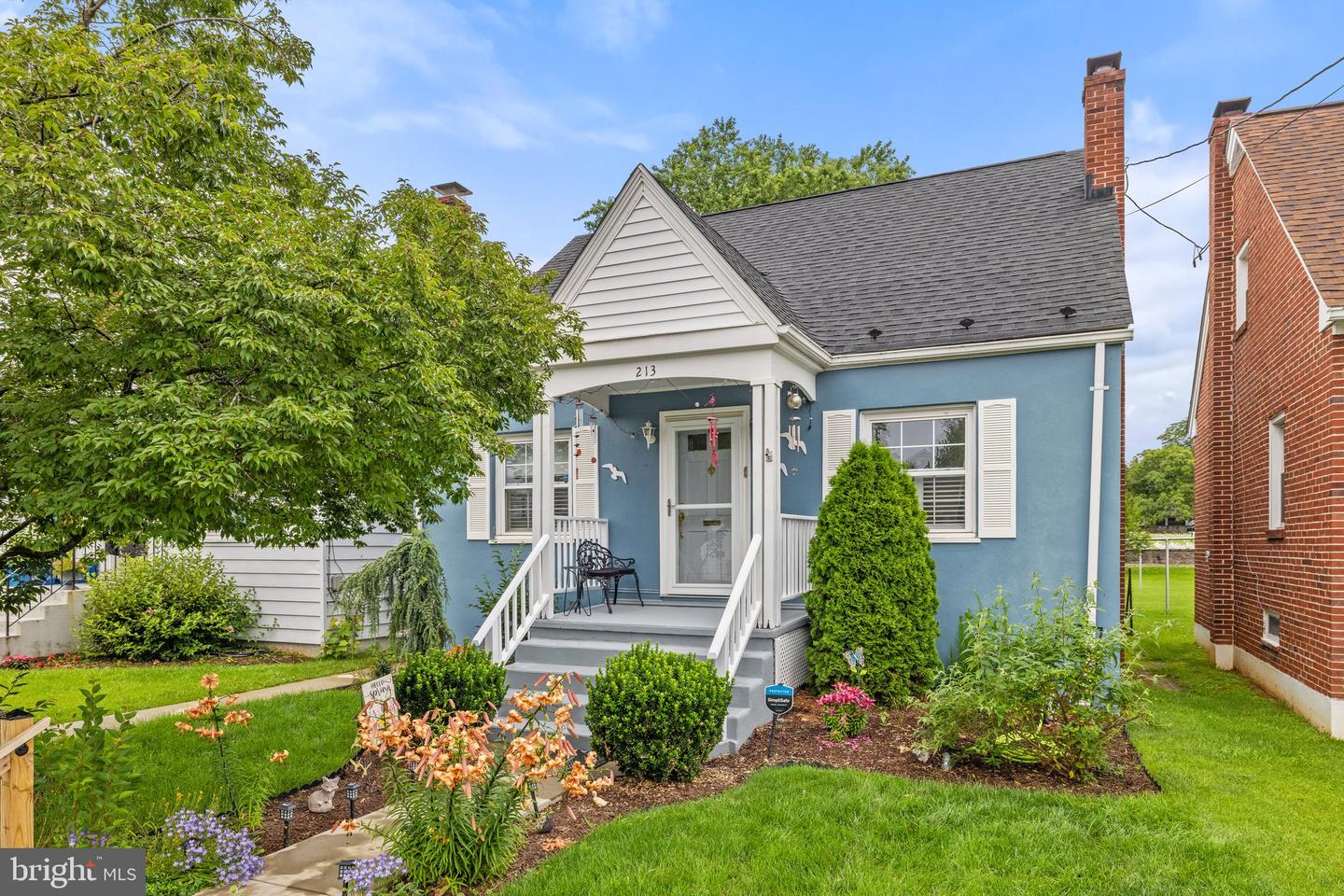 213 WEST ST, WINCHESTER, Virginia 22601, 2 Bedrooms Bedrooms, ,1 BathroomBathrooms,Residential,For sale,213 WEST ST,VAWI2007936 MLS # VAWI2007936