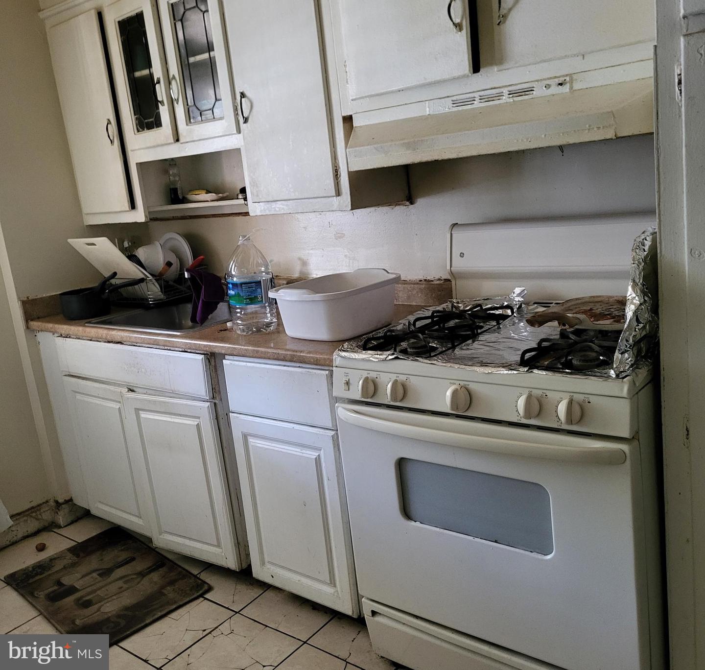 2321 13TH PL NE, WASHINGTON, District Of Columbia 20018, 3 Bedrooms Bedrooms, ,2 BathroomsBathrooms,Residential,For sale,2321 13TH PL NE,DCDC2204892 MLS # DCDC2204892