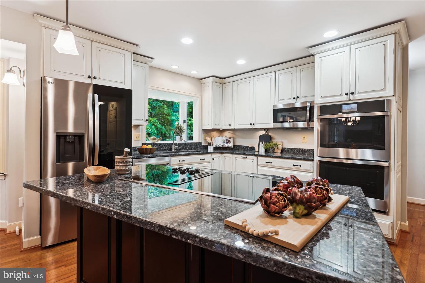 7936 LOBELIA LN, SPRINGFIELD, Virginia 22152, 4 Bedrooms Bedrooms, ,3 BathroomsBathrooms,Residential,For sale,7936 LOBELIA LN,VAFX2246626 MLS # VAFX2246626