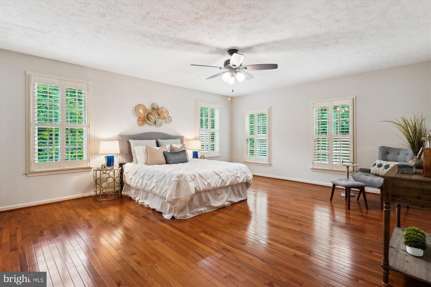 7936 LOBELIA LN, SPRINGFIELD, Virginia 22152, 4 Bedrooms Bedrooms, ,3 BathroomsBathrooms,Residential,For sale,7936 LOBELIA LN,VAFX2246626 MLS # VAFX2246626