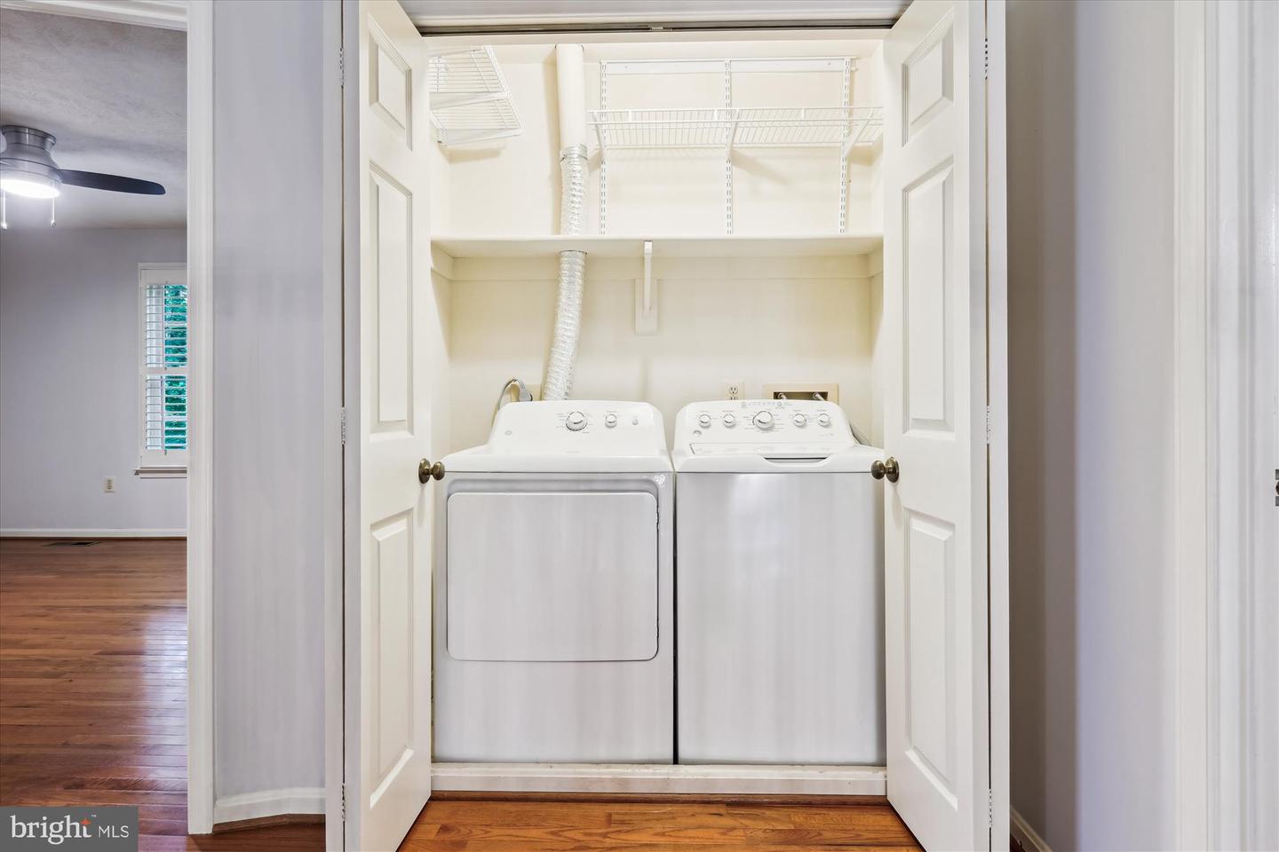 7936 LOBELIA LN, SPRINGFIELD, Virginia 22152, 4 Bedrooms Bedrooms, ,3 BathroomsBathrooms,Residential,For sale,7936 LOBELIA LN,VAFX2246626 MLS # VAFX2246626