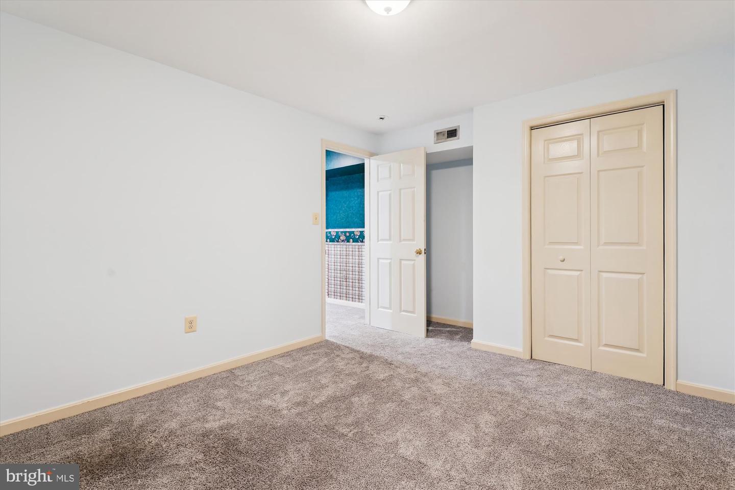 7936 LOBELIA LN, SPRINGFIELD, Virginia 22152, 4 Bedrooms Bedrooms, ,3 BathroomsBathrooms,Residential,For sale,7936 LOBELIA LN,VAFX2246626 MLS # VAFX2246626