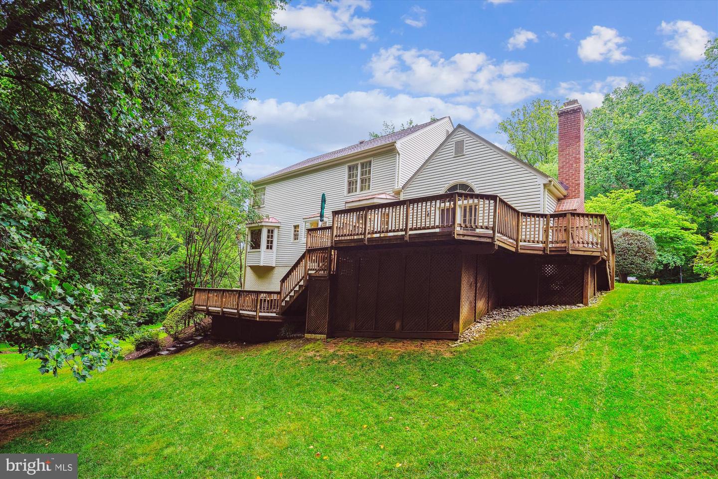7936 LOBELIA LN, SPRINGFIELD, Virginia 22152, 4 Bedrooms Bedrooms, ,3 BathroomsBathrooms,Residential,For sale,7936 LOBELIA LN,VAFX2246626 MLS # VAFX2246626
