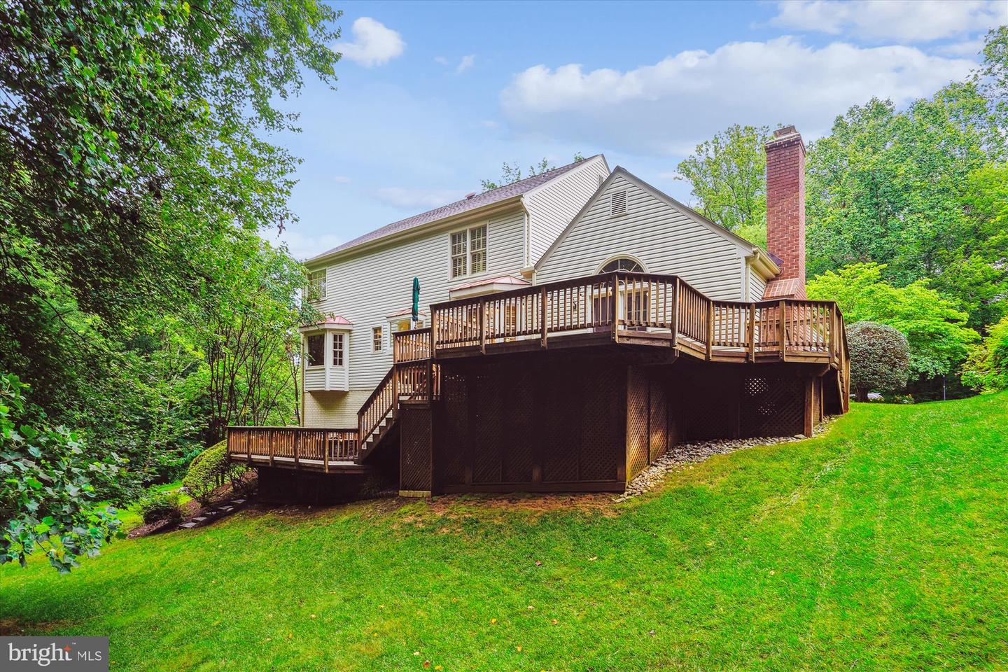 7936 LOBELIA LN, SPRINGFIELD, Virginia 22152, 4 Bedrooms Bedrooms, ,3 BathroomsBathrooms,Residential,For sale,7936 LOBELIA LN,VAFX2246626 MLS # VAFX2246626
