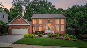 7936 LOBELIA LN, SPRINGFIELD, Virginia 22152, 4 Bedrooms Bedrooms, ,3 BathroomsBathrooms,Residential,For sale,7936 LOBELIA LN,VAFX2246626 MLS # VAFX2246626