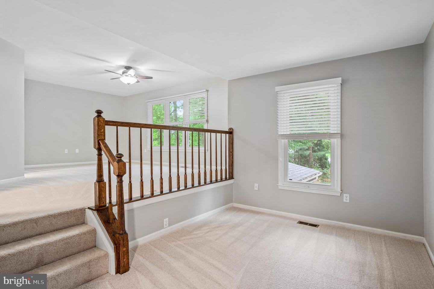 5261 DUNLEIGH DR, BURKE, Virginia 22015, 4 Bedrooms Bedrooms, ,3 BathroomsBathrooms,Residential,For sale,5261 DUNLEIGH DR,VAFX2246628 MLS # VAFX2246628