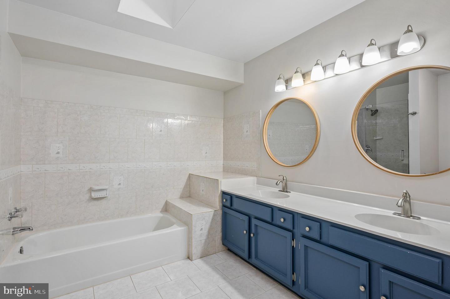 5261 DUNLEIGH DR, BURKE, Virginia 22015, 4 Bedrooms Bedrooms, ,3 BathroomsBathrooms,Residential,For sale,5261 DUNLEIGH DR,VAFX2246628 MLS # VAFX2246628