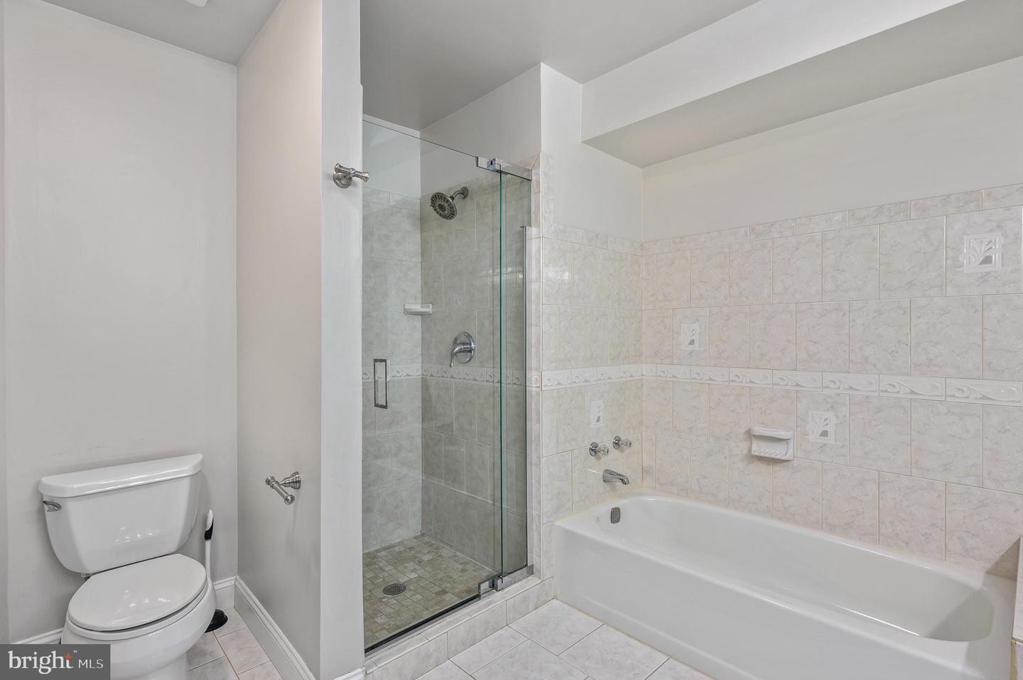 5261 DUNLEIGH DR, BURKE, Virginia 22015, 4 Bedrooms Bedrooms, ,3 BathroomsBathrooms,Residential,For sale,5261 DUNLEIGH DR,VAFX2246628 MLS # VAFX2246628