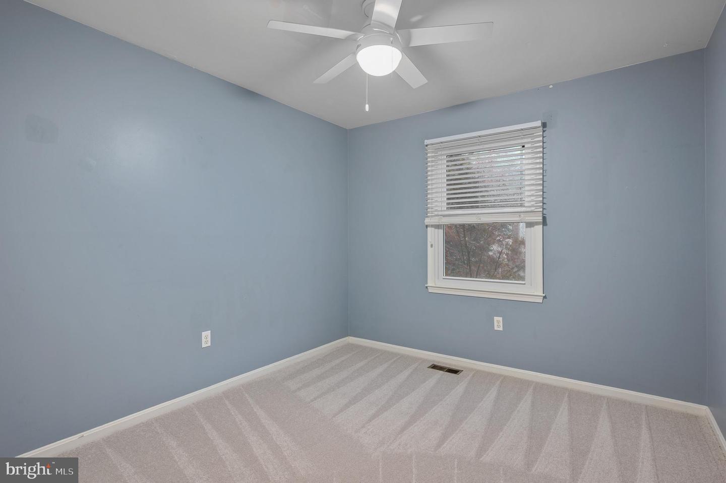 5261 DUNLEIGH DR, BURKE, Virginia 22015, 4 Bedrooms Bedrooms, ,3 BathroomsBathrooms,Residential,For sale,5261 DUNLEIGH DR,VAFX2246628 MLS # VAFX2246628