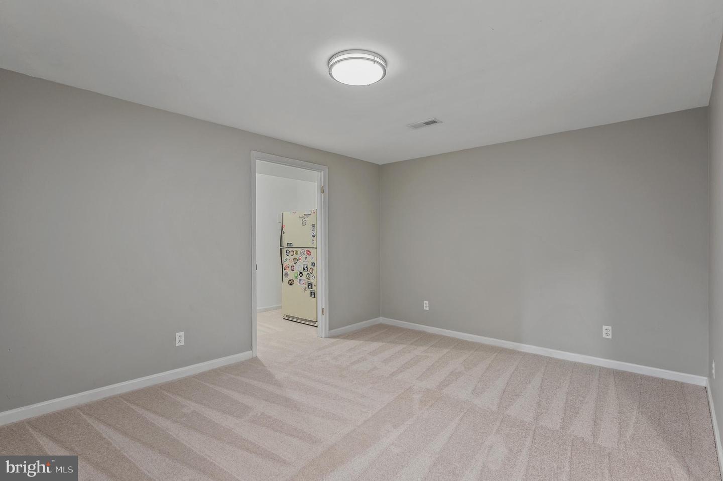 5261 DUNLEIGH DR, BURKE, Virginia 22015, 4 Bedrooms Bedrooms, ,3 BathroomsBathrooms,Residential,For sale,5261 DUNLEIGH DR,VAFX2246628 MLS # VAFX2246628