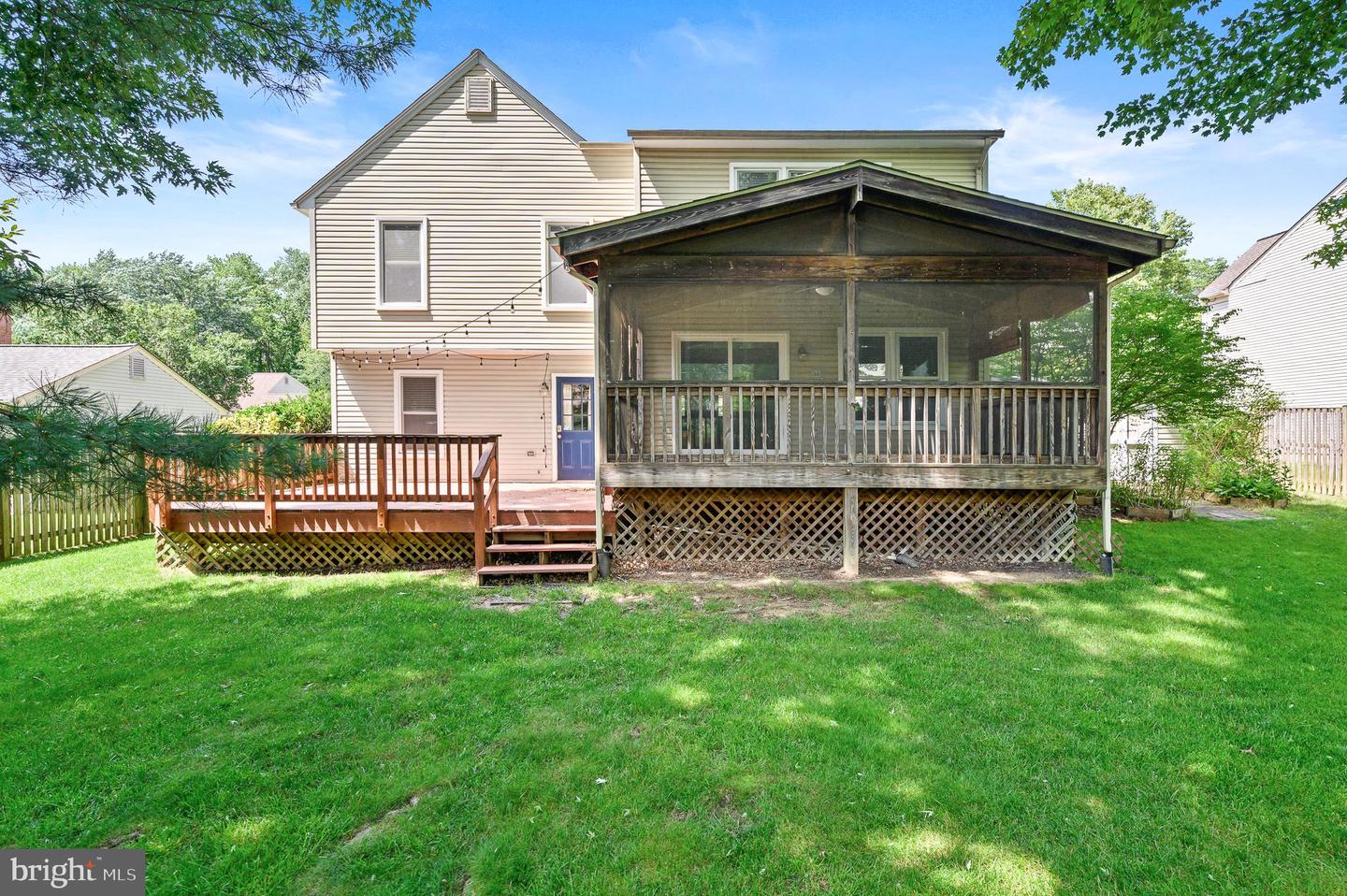 5261 DUNLEIGH DR, BURKE, Virginia 22015, 4 Bedrooms Bedrooms, ,3 BathroomsBathrooms,Residential,For sale,5261 DUNLEIGH DR,VAFX2246628 MLS # VAFX2246628