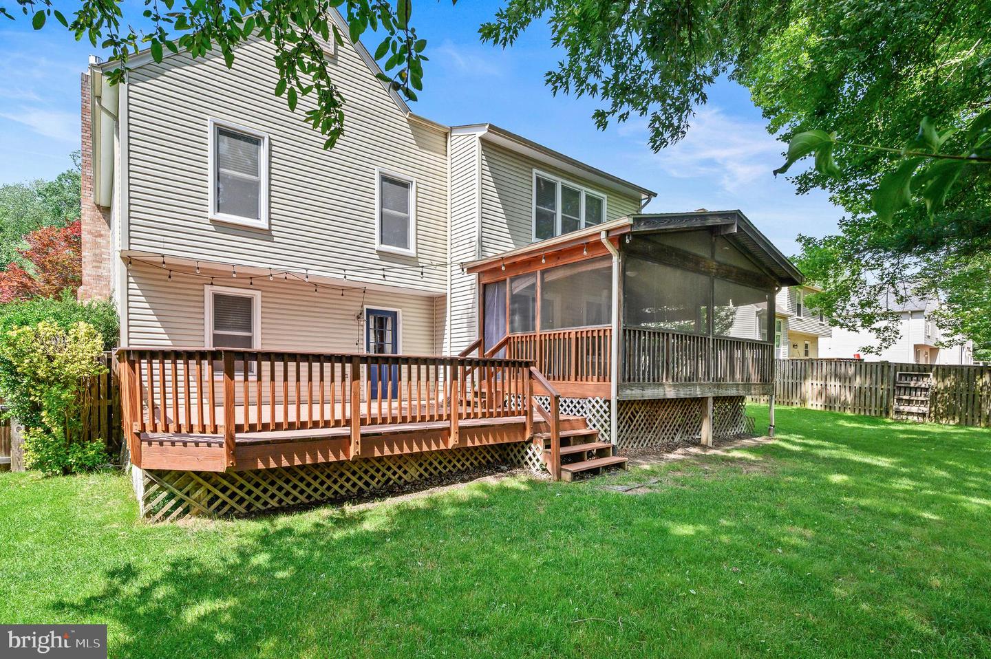 5261 DUNLEIGH DR, BURKE, Virginia 22015, 4 Bedrooms Bedrooms, ,3 BathroomsBathrooms,Residential,For sale,5261 DUNLEIGH DR,VAFX2246628 MLS # VAFX2246628