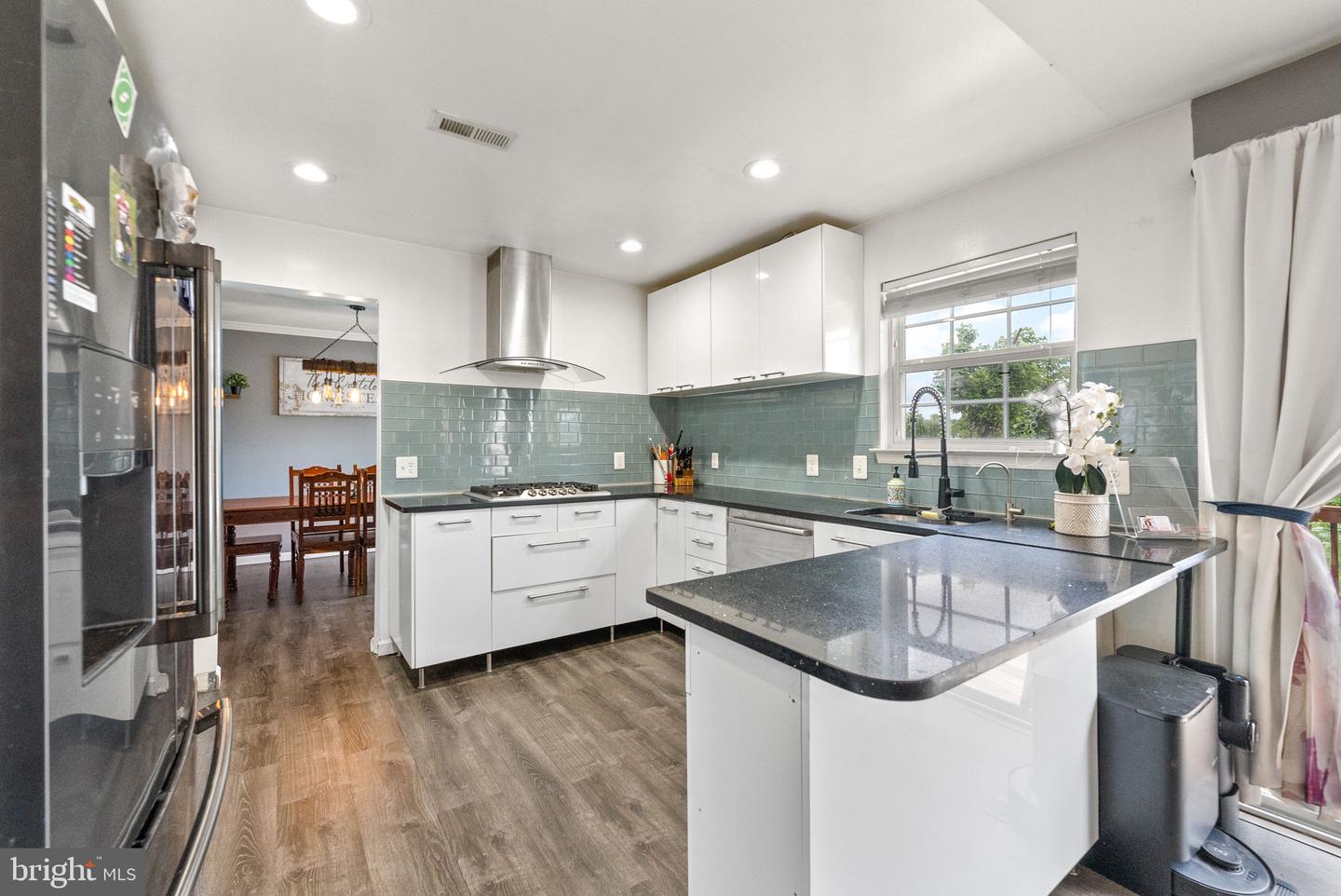 13937 REXBURG CT, WOODBRIDGE, Virginia 22193, 4 Bedrooms Bedrooms, ,3 BathroomsBathrooms,Residential,For sale,13937 REXBURG CT,VAPW2096742 MLS # VAPW2096742