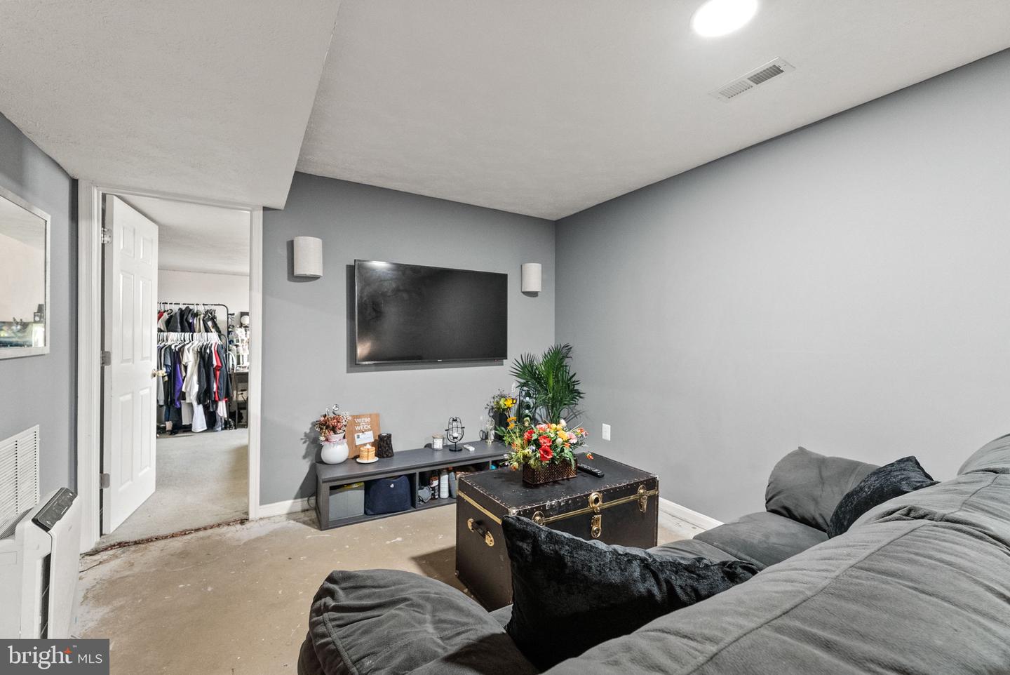 13937 REXBURG CT, WOODBRIDGE, Virginia 22193, 4 Bedrooms Bedrooms, ,3 BathroomsBathrooms,Residential,For sale,13937 REXBURG CT,VAPW2096742 MLS # VAPW2096742