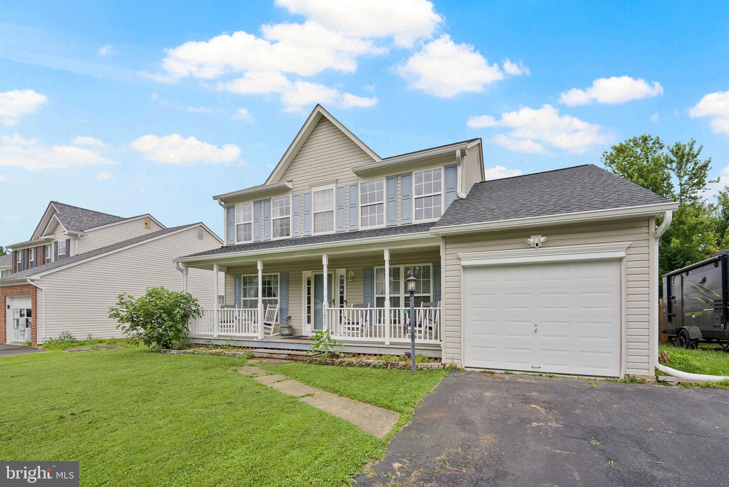 13937 REXBURG CT, WOODBRIDGE, Virginia 22193, 4 Bedrooms Bedrooms, ,3 BathroomsBathrooms,Residential,For sale,13937 REXBURG CT,VAPW2096742 MLS # VAPW2096742