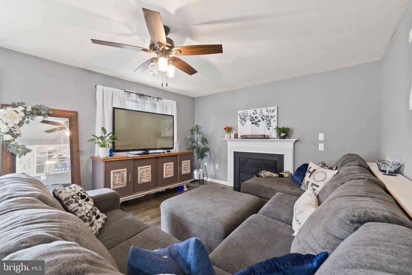 13937 REXBURG CT, WOODBRIDGE, Virginia 22193, 4 Bedrooms Bedrooms, ,3 BathroomsBathrooms,Residential,For sale,13937 REXBURG CT,VAPW2096742 MLS # VAPW2096742