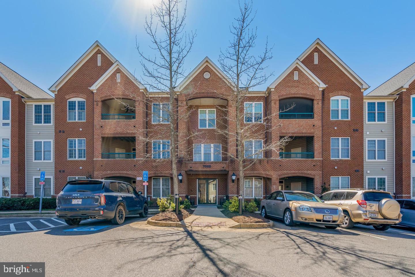 7065 HERITAGE HUNT DR #309, GAINESVILLE, Virginia 20155, 2 Bedrooms Bedrooms, ,2 BathroomsBathrooms,Residential,For sale,7065 HERITAGE HUNT DR #309,VAPW2096750 MLS # VAPW2096750