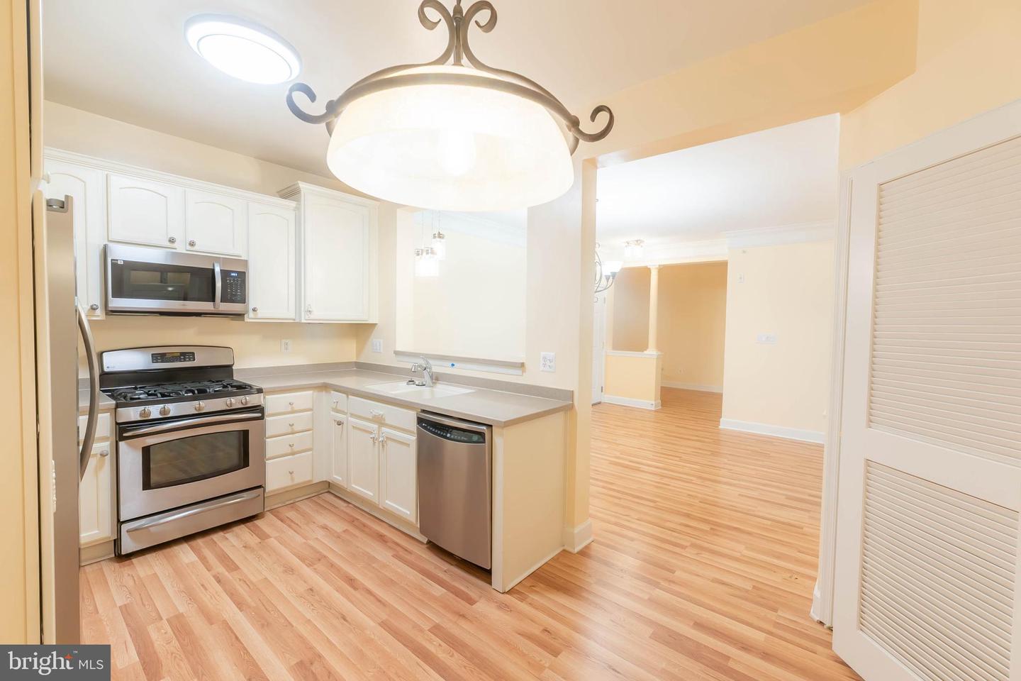 7065 HERITAGE HUNT DR #309, GAINESVILLE, Virginia 20155, 2 Bedrooms Bedrooms, ,2 BathroomsBathrooms,Residential,For sale,7065 HERITAGE HUNT DR #309,VAPW2096750 MLS # VAPW2096750