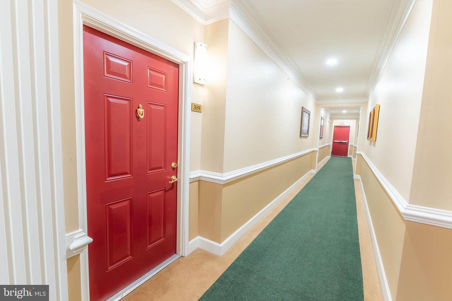 7065 HERITAGE HUNT DR #309, GAINESVILLE, Virginia 20155, 2 Bedrooms Bedrooms, ,2 BathroomsBathrooms,Residential,For sale,7065 HERITAGE HUNT DR #309,VAPW2096750 MLS # VAPW2096750