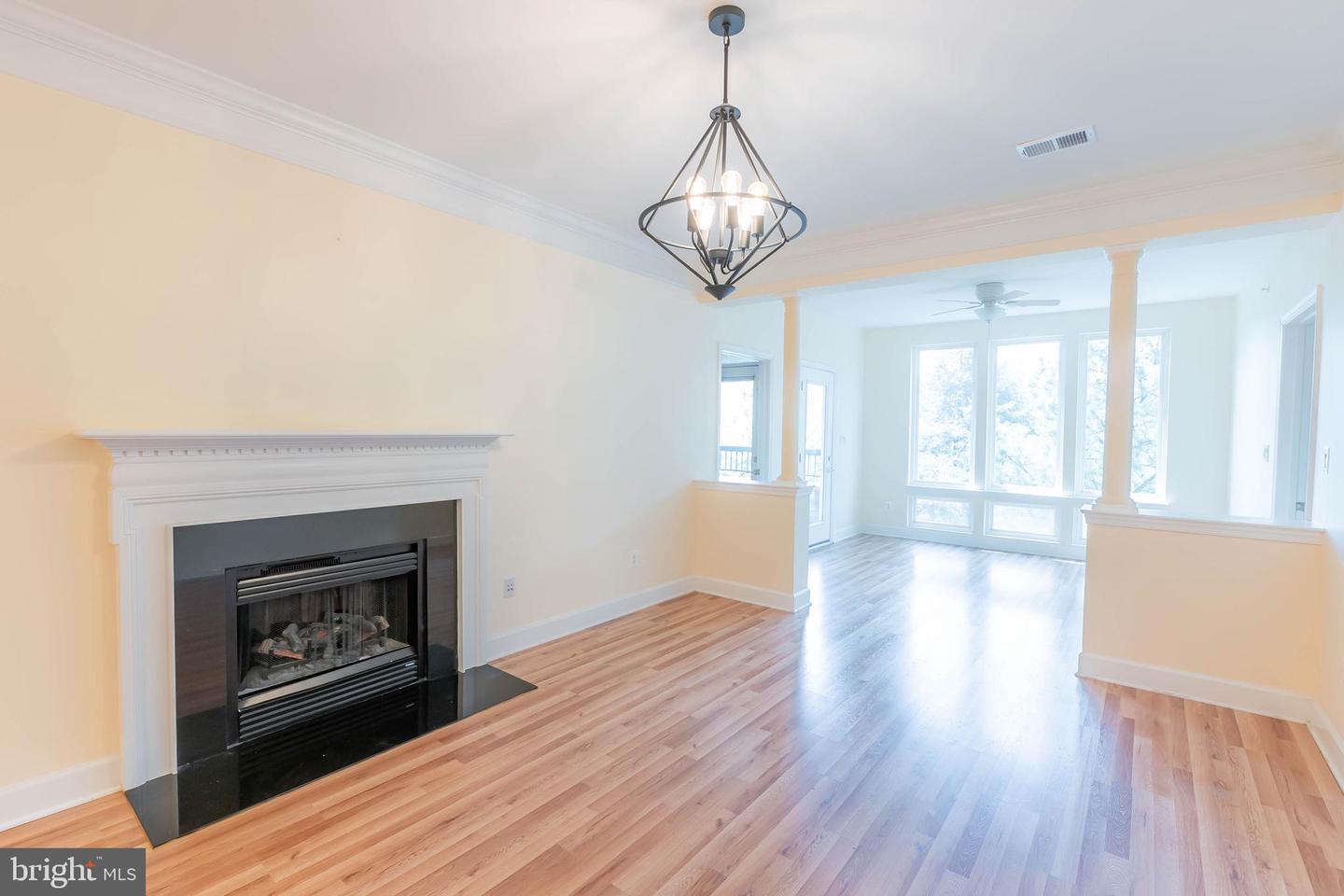 7065 HERITAGE HUNT DR #309, GAINESVILLE, Virginia 20155, 2 Bedrooms Bedrooms, ,2 BathroomsBathrooms,Residential,For sale,7065 HERITAGE HUNT DR #309,VAPW2096750 MLS # VAPW2096750