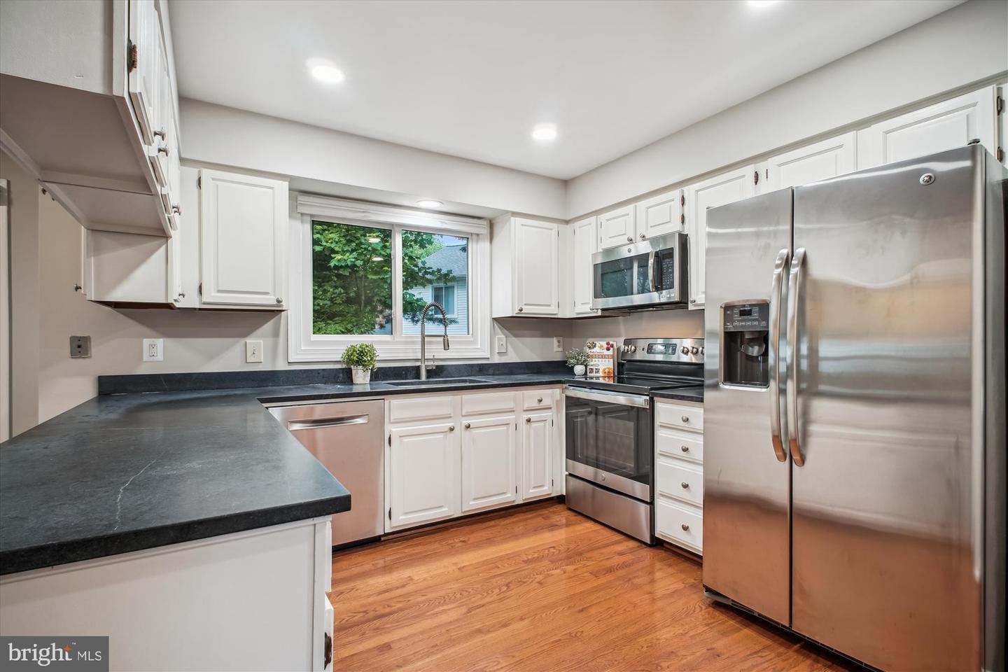 13617 UNION VILLAGE CIR, CLIFTON, Virginia 20124, 4 Bedrooms Bedrooms, ,3 BathroomsBathrooms,Residential,For sale,13617 UNION VILLAGE CIR,VAFX2246796 MLS # VAFX2246796