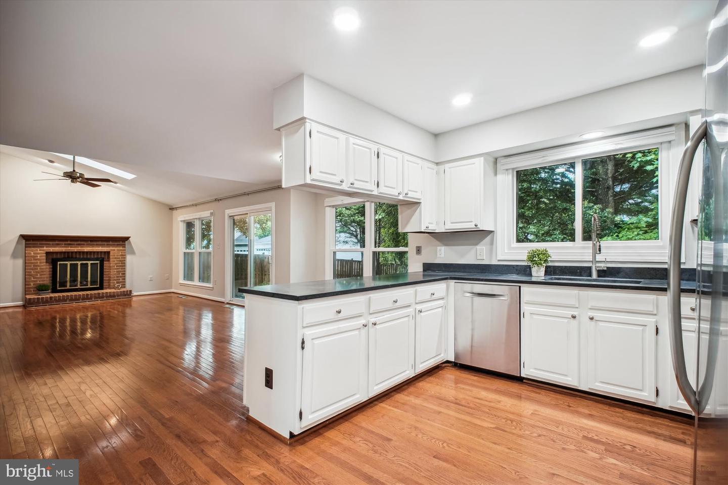 13617 UNION VILLAGE CIR, CLIFTON, Virginia 20124, 4 Bedrooms Bedrooms, ,3 BathroomsBathrooms,Residential,For sale,13617 UNION VILLAGE CIR,VAFX2246796 MLS # VAFX2246796