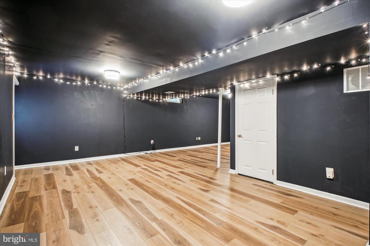 13617 UNION VILLAGE CIR, CLIFTON, Virginia 20124, 4 Bedrooms Bedrooms, ,3 BathroomsBathrooms,Residential,For sale,13617 UNION VILLAGE CIR,VAFX2246796 MLS # VAFX2246796