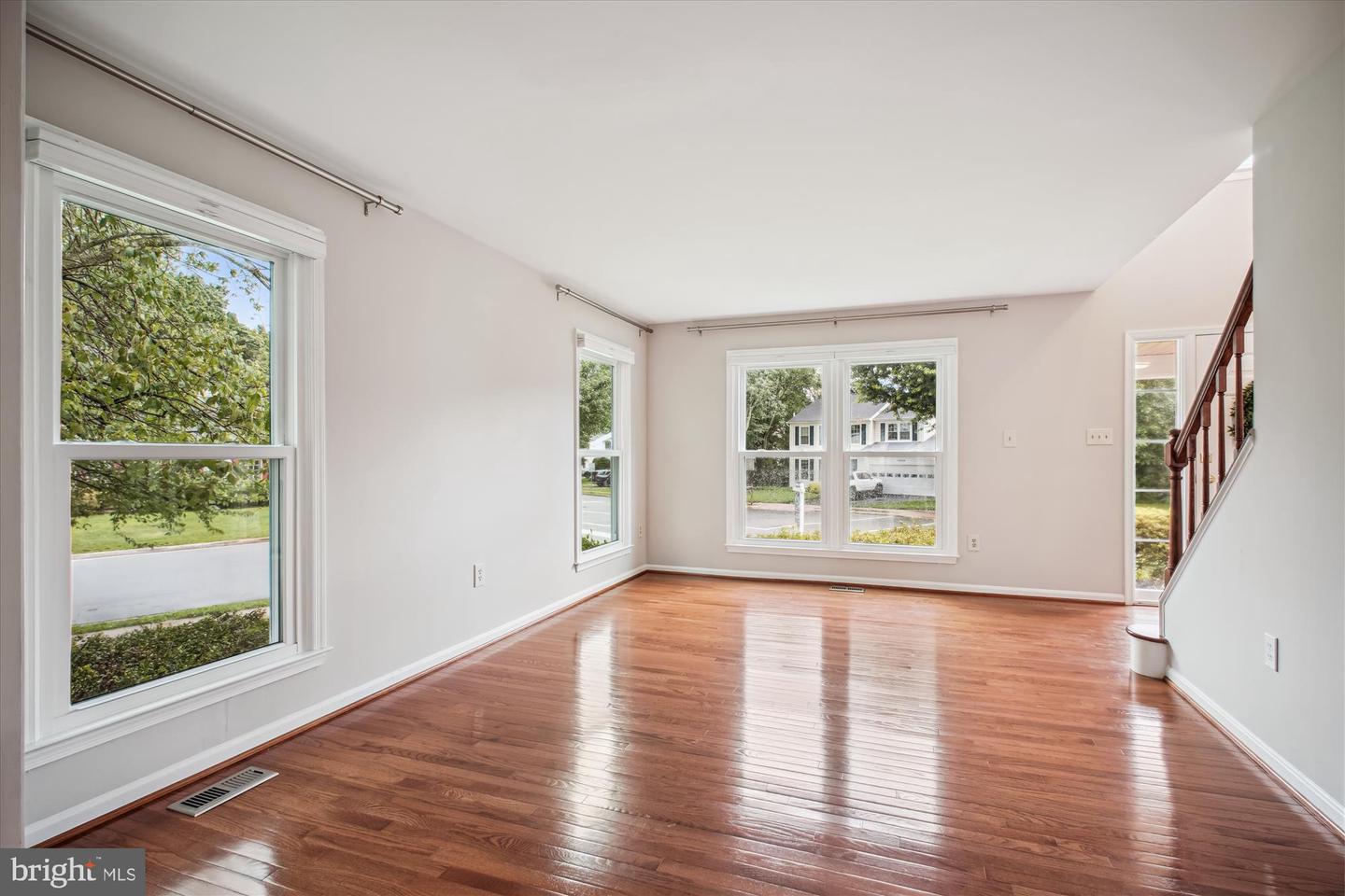 13617 UNION VILLAGE CIR, CLIFTON, Virginia 20124, 4 Bedrooms Bedrooms, ,3 BathroomsBathrooms,Residential,For sale,13617 UNION VILLAGE CIR,VAFX2246796 MLS # VAFX2246796