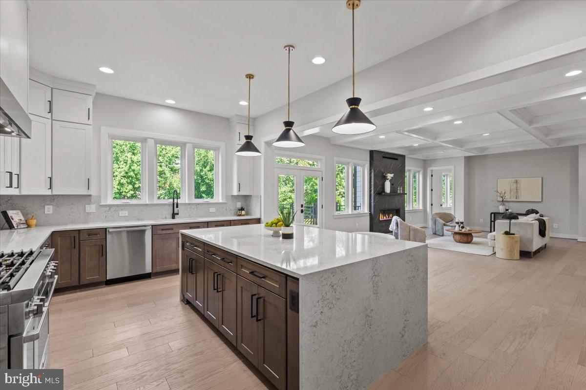 6511 IVY HILL DR, MCLEAN, Virginia 22101, 7 Bedrooms Bedrooms, ,6 BathroomsBathrooms,Residential,For sale,6511 IVY HILL DR,VAFX2196442 MLS # VAFX2196442