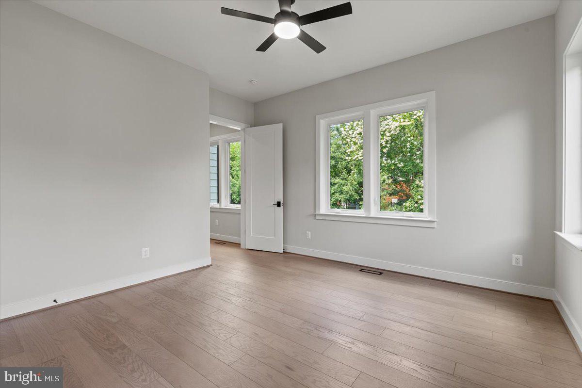 6511 IVY HILL DR, MCLEAN, Virginia 22101, 7 Bedrooms Bedrooms, ,6 BathroomsBathrooms,Residential,For sale,6511 IVY HILL DR,VAFX2196442 MLS # VAFX2196442