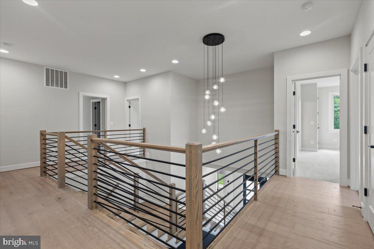 6511 IVY HILL DR, MCLEAN, Virginia 22101, 7 Bedrooms Bedrooms, ,6 BathroomsBathrooms,Residential,For sale,6511 IVY HILL DR,VAFX2196442 MLS # VAFX2196442