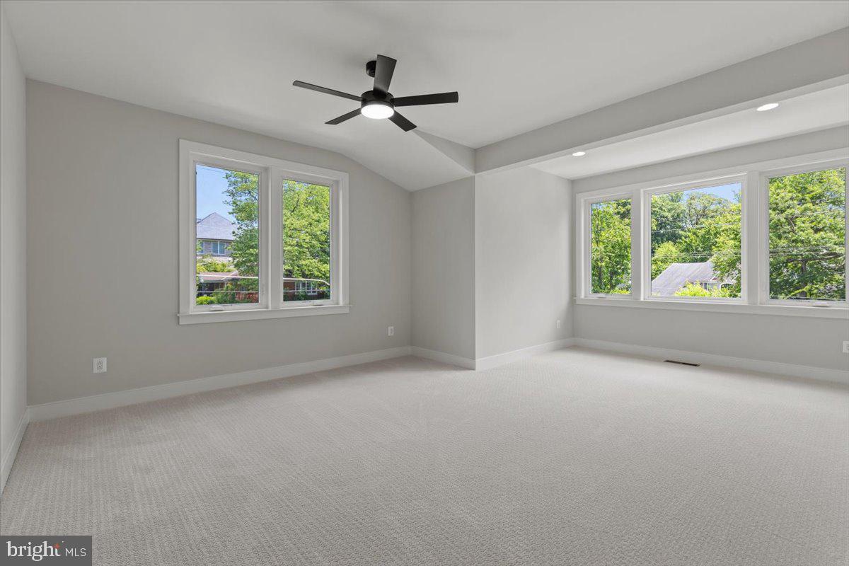 6511 IVY HILL DR, MCLEAN, Virginia 22101, 7 Bedrooms Bedrooms, ,6 BathroomsBathrooms,Residential,For sale,6511 IVY HILL DR,VAFX2196442 MLS # VAFX2196442