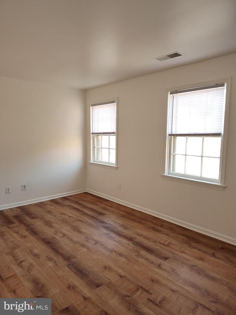 2004 38TH ST SE #202, WASHINGTON, District Of Columbia 20020, 2 Bedrooms Bedrooms, ,1 BathroomBathrooms,Residential,For sale,2004 38TH ST SE #202,DCDC2163260 MLS # DCDC2163260
