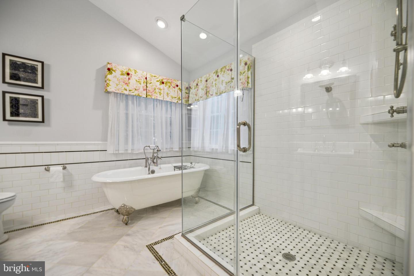 10517 WINGED ELM CIR, MANASSAS, Virginia 20110, 4 Bedrooms Bedrooms, ,3 BathroomsBathrooms,Residential,For sale,10517 WINGED ELM CIR,VAPW2083068 MLS # VAPW2083068