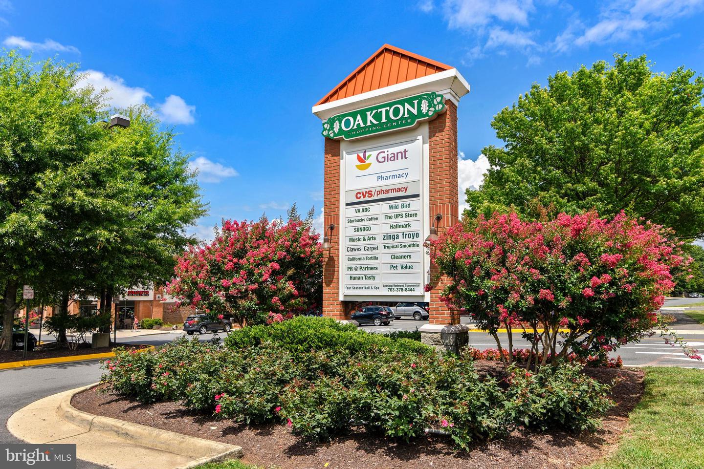 10127 TURNBERRY PL, OAKTON, Virginia 22124, 4 Bedrooms Bedrooms, ,3 BathroomsBathrooms,Residential,For sale,10127 TURNBERRY PL,VAFX2221512 MLS # VAFX2221512