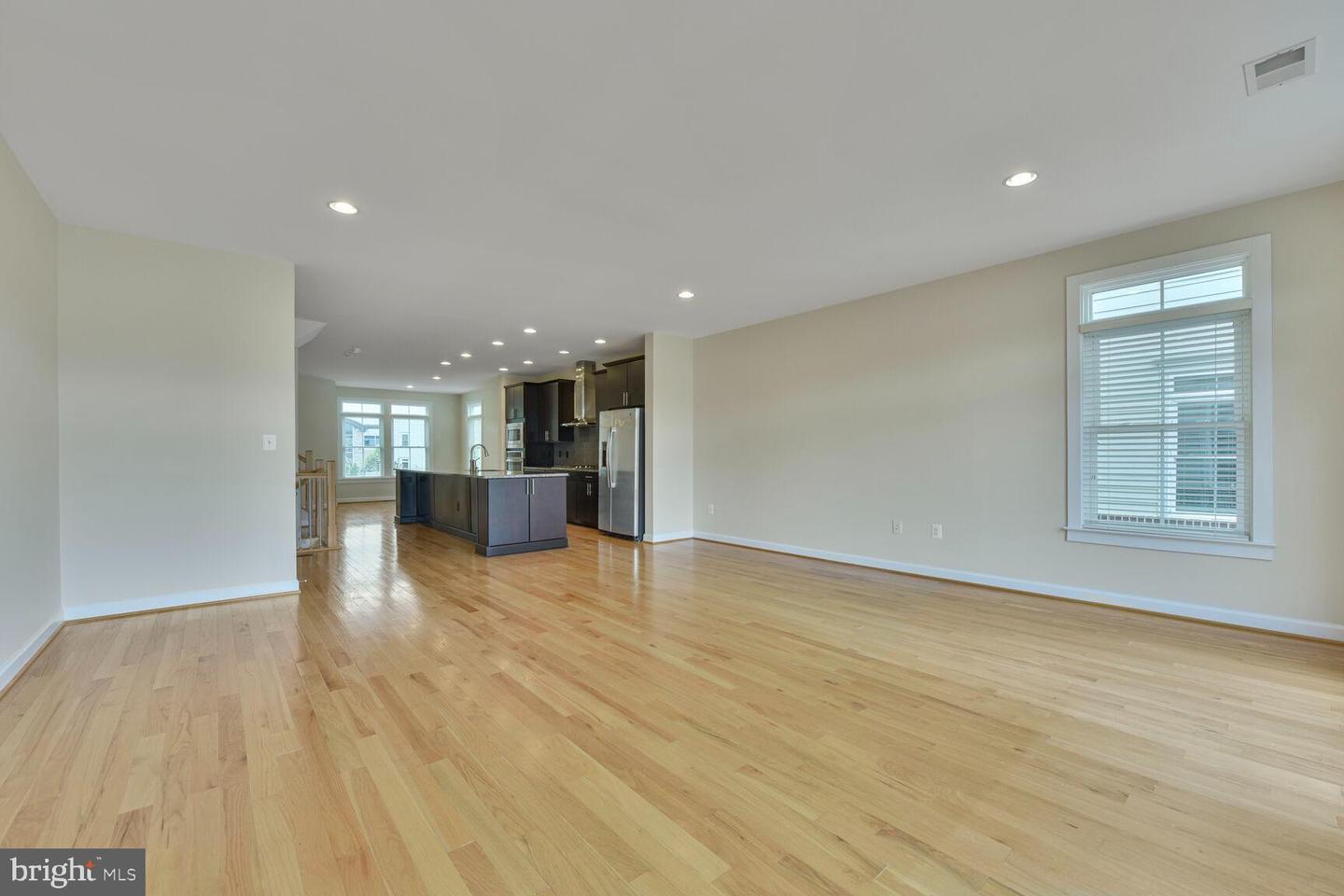 20765 DUXBURY TER, ASHBURN, Virginia 20147, 4 Bedrooms Bedrooms, ,3 BathroomsBathrooms,Residential,For sale,20765 DUXBURY TER,VALO2088324 MLS # VALO2088324