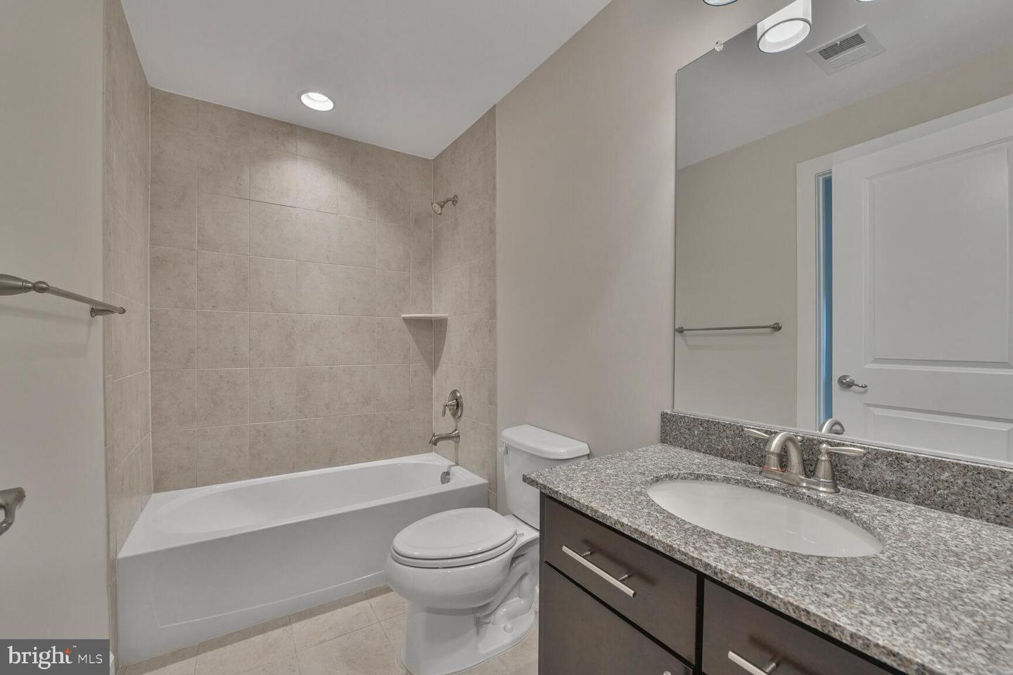 20765 DUXBURY TER, ASHBURN, Virginia 20147, 4 Bedrooms Bedrooms, ,3 BathroomsBathrooms,Residential,For sale,20765 DUXBURY TER,VALO2088324 MLS # VALO2088324
